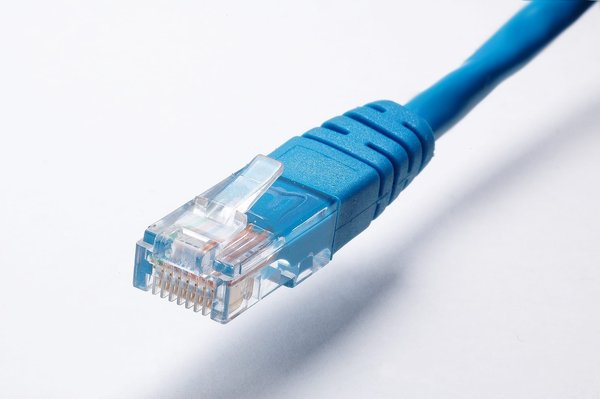 Où se branche le cable Ethernet ?